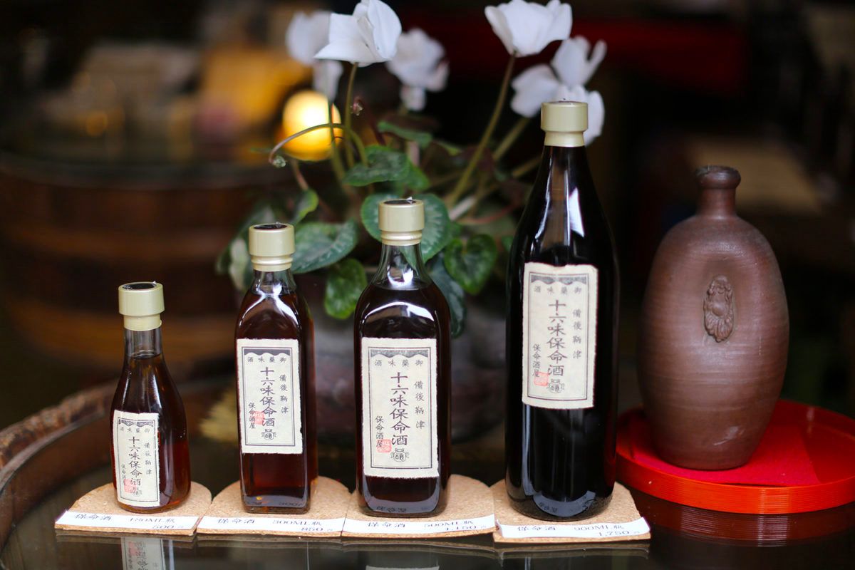 江戸時代からの処方で造られる「十六味保命酒」