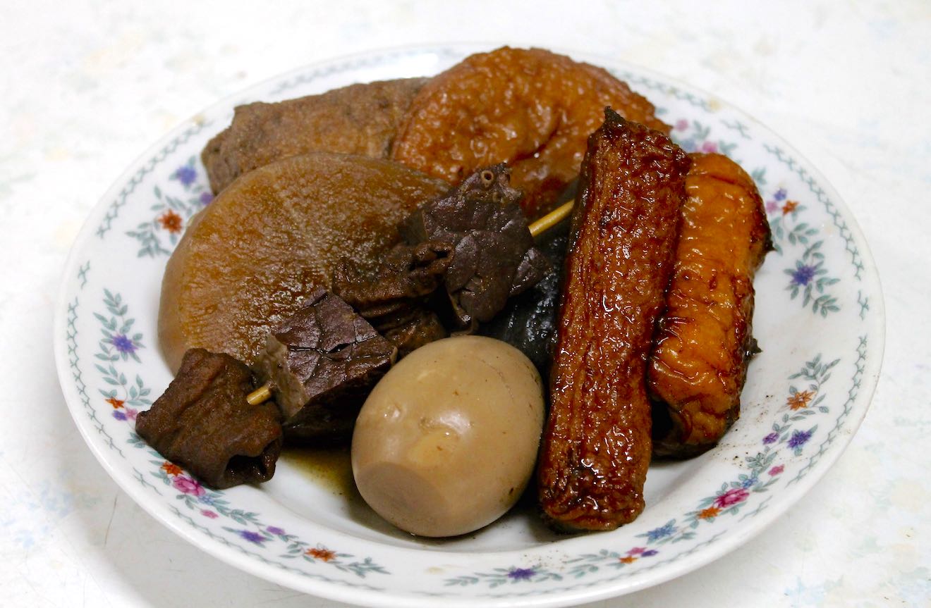 Hiraishoten – Homecooked Oden (Japanese Stew) in a Retro Market